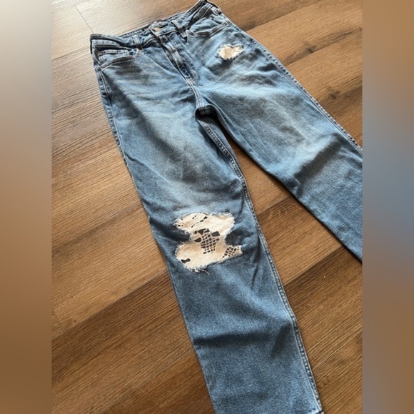 Upcycled Hollister Ultra High Rise Vintage Straight Jeans with Lace - Picture 7 of 11